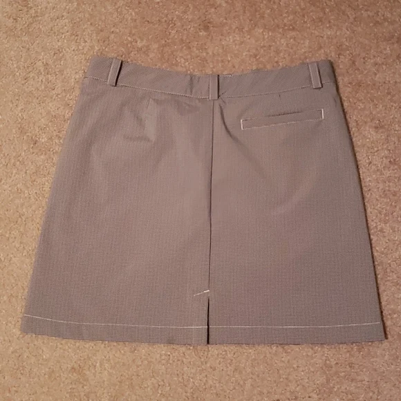 Lady Pinseeker Women's Golf Skirt - Picture 3 of 16
